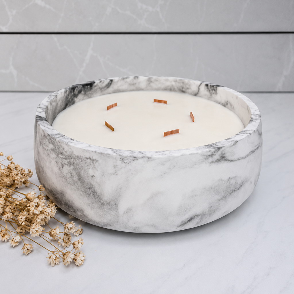 Vela aromática artesanal grande en recipiente efecto mármol