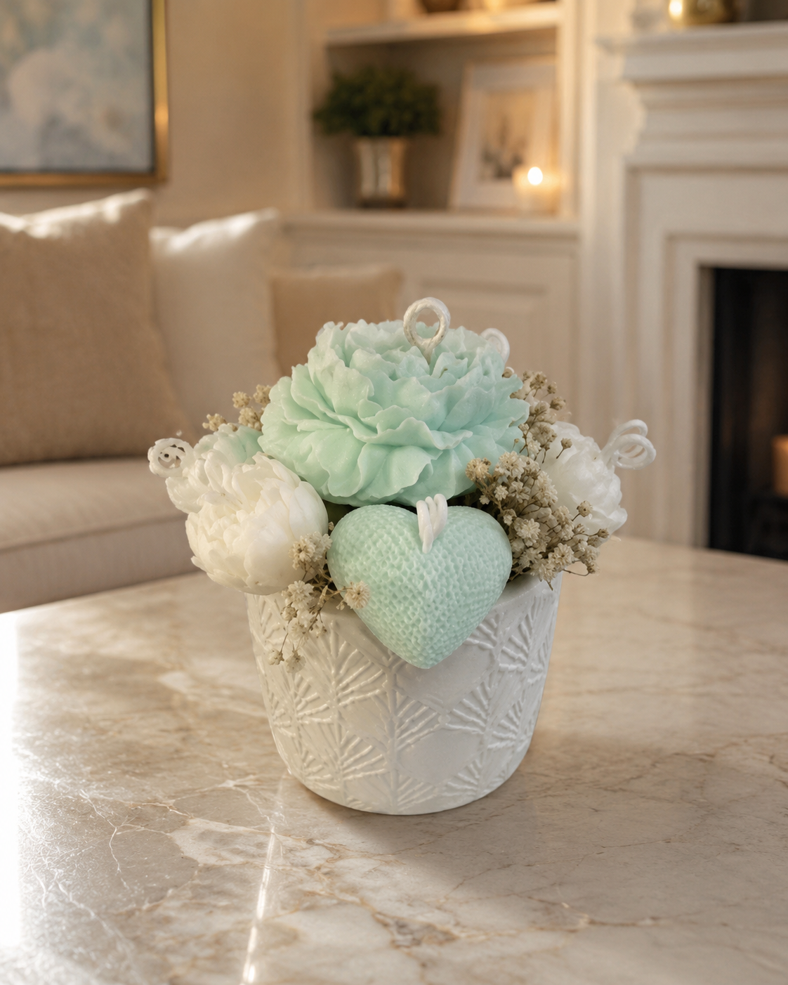 Mini ramo en tonos menta con corazón de cera vegetal