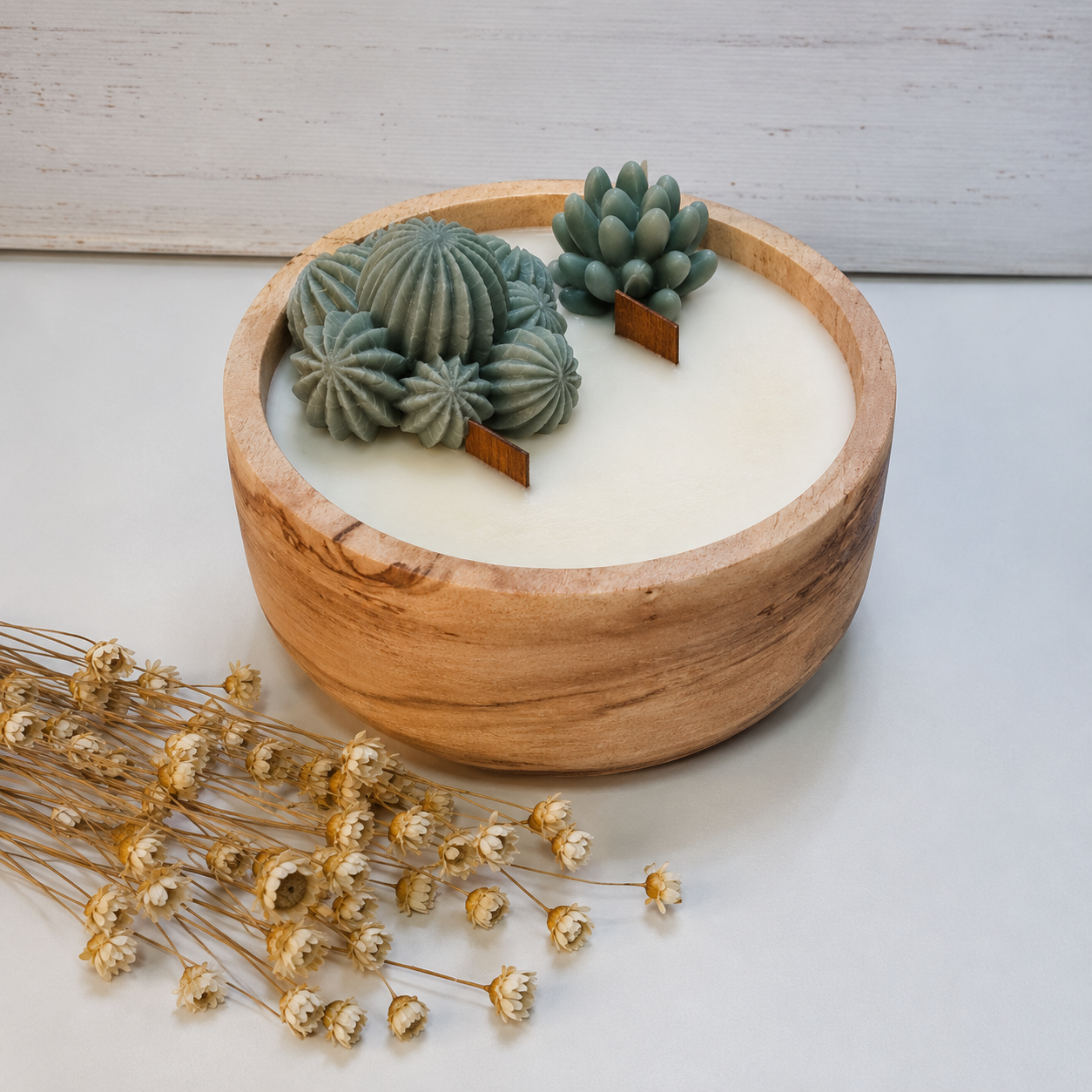 Vela Artesanal de Cera de Soja Ecológica en Recipiente de Resina Color Terracota