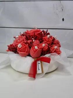 Ramo de velas artesanales con forma de flores