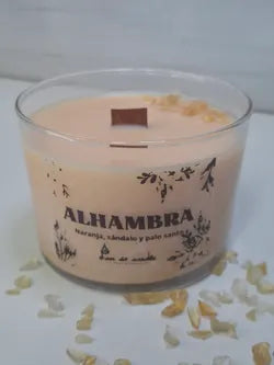 Vela de soja Alhambra con citrino y mecha de madera