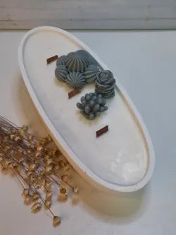 Vela artesanal Ovalada blanca con Mechas de Madera