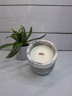 Vela artesanal efecto mármol en vaso de resina ecológica